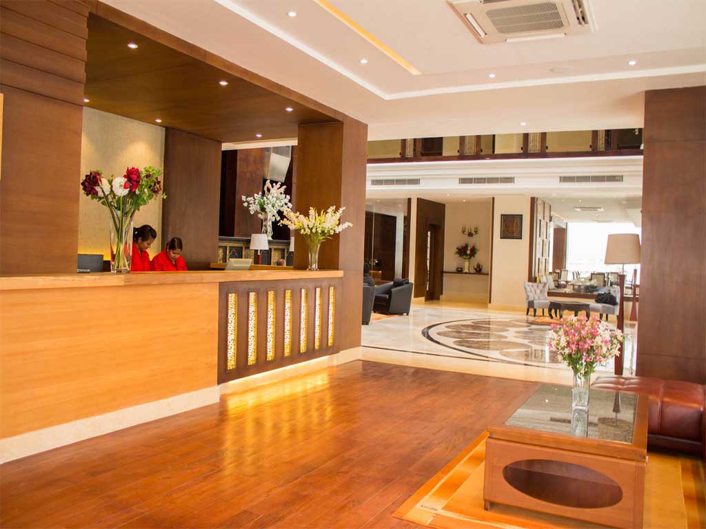 Bhutan Luxury Hotels